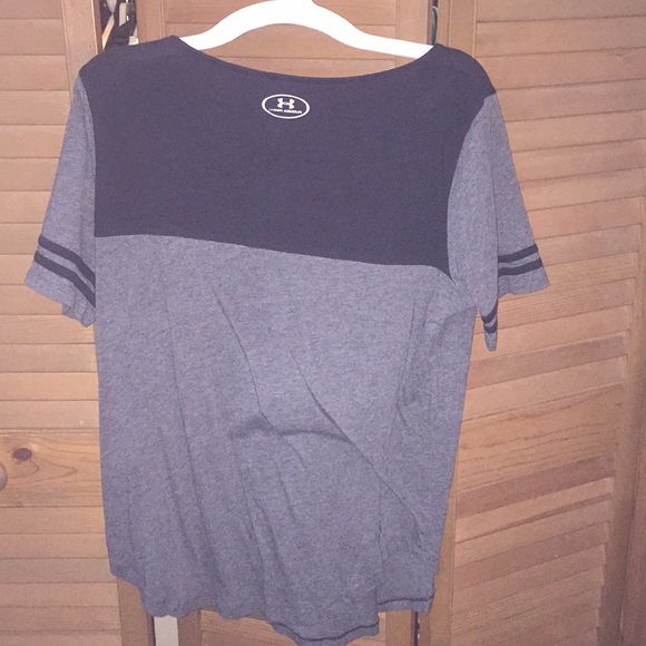 Under armour top - Picture 2 of 2